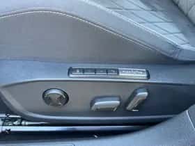 Volkswagen Golf (2022) thumbnail 11