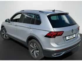 Volkswagen Tiguan (2022) thumbnail 3