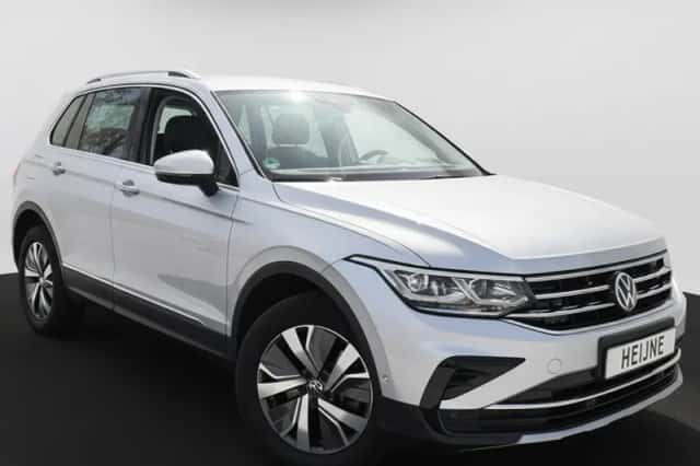 Volkswagen Tiguan (2022) thumbnail 5