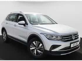 Volkswagen Tiguan (2022) thumbnail 5
