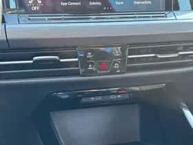 Volkswagen Golf (2022) thumbnail 26