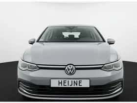 Volkswagen Golf (2022) thumbnail 4