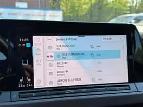 Volkswagen Golf (2022) thumbnail 32