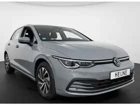 Volkswagen Golf (2022) thumbnail 9