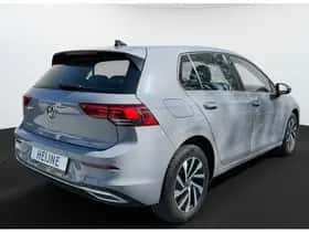 Volkswagen Golf (2022) thumbnail 10