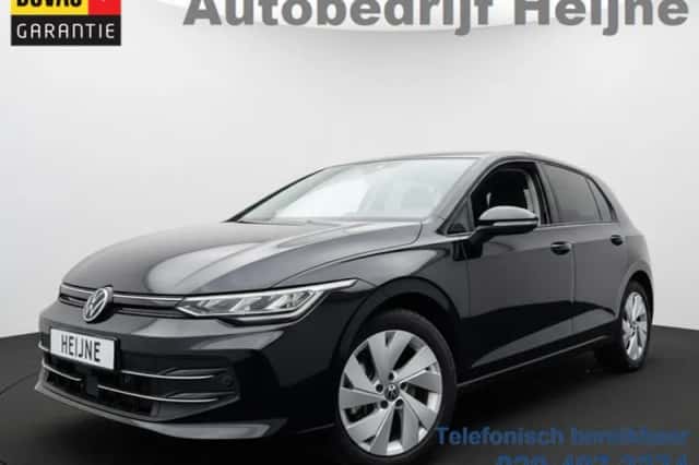Volkswagen Golf (2025) thumbnail 1