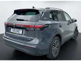 Volkswagen Tiguan (2025) thumbnail 3