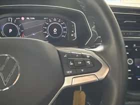 Volkswagen Tiguan (2022) thumbnail 25
