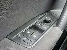 Volkswagen Tiguan (2022) thumbnail 19