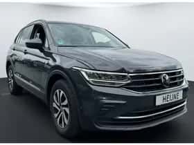 Volkswagen Tiguan (2022) thumbnail 10