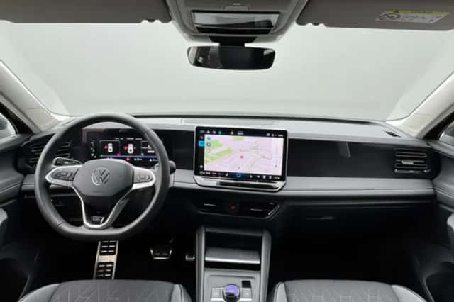 Volkswagen Tiguan (2025) thumbnail 2