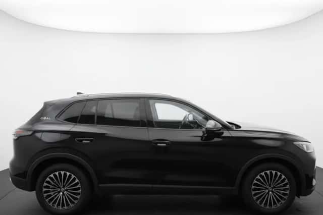 Volkswagen Tiguan (2025) thumbnail 4