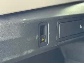 Volkswagen Tiguan (2025) thumbnail 18
