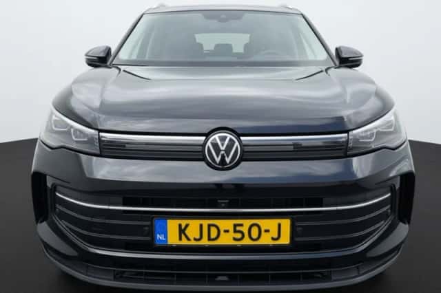 Volkswagen Tiguan (2025) thumbnail 5