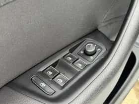Volkswagen Passat (2021) thumbnail 14