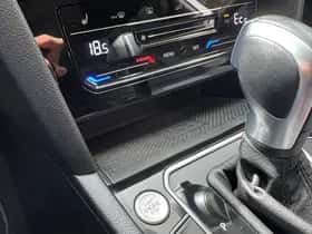 Volkswagen Passat (2021) thumbnail 27