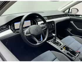 Volkswagen Passat (2021) thumbnail 30