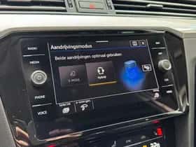 Volkswagen Passat (2021) thumbnail 32