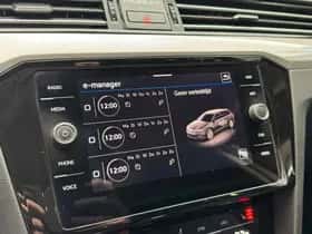Volkswagen Passat (2021) thumbnail 38