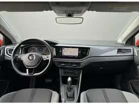 Volkswagen Polo (2017) thumbnail 2