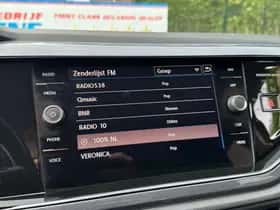 Volkswagen Polo (2017) thumbnail 29