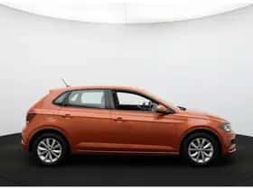 Volkswagen Polo (2017) thumbnail 4