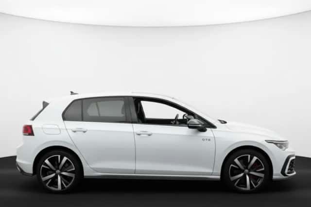 Volkswagen Golf (2025) thumbnail 5
