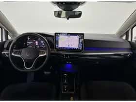 Volkswagen Golf (2025) thumbnail 2