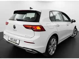 Volkswagen Golf (2025) thumbnail 3