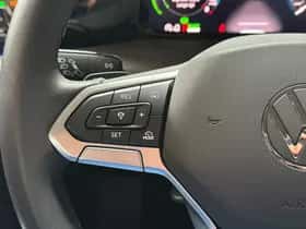 Volkswagen Golf (2025) thumbnail 24