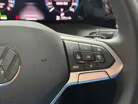 Volkswagen Golf (2025) thumbnail 25