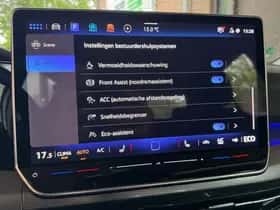 Volkswagen Golf (2025) thumbnail 32