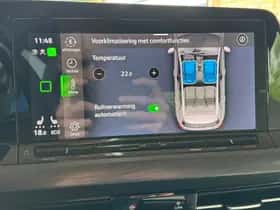 Volkswagen Golf (2022) thumbnail 43