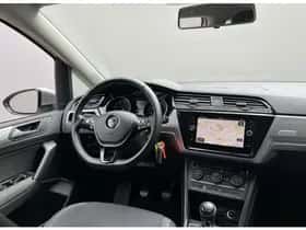 Volkswagen Touran (2018) thumbnail 11