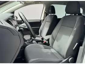 Volkswagen Touran (2018) thumbnail 16