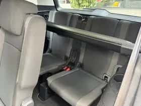Volkswagen Touran (2018) thumbnail 18