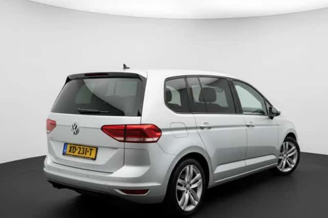 Volkswagen Touran (2018) thumbnail 3