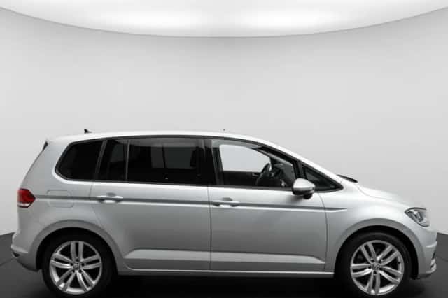 Volkswagen Touran (2018) thumbnail 4