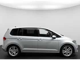 Volkswagen Touran (2018) thumbnail 4
