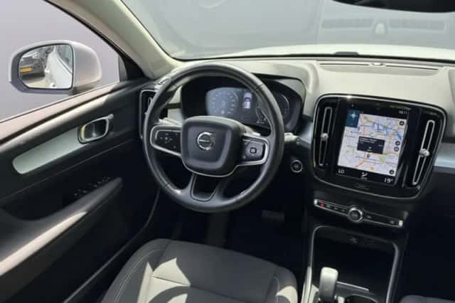 Volvo XC40 (2021) thumbnail 5