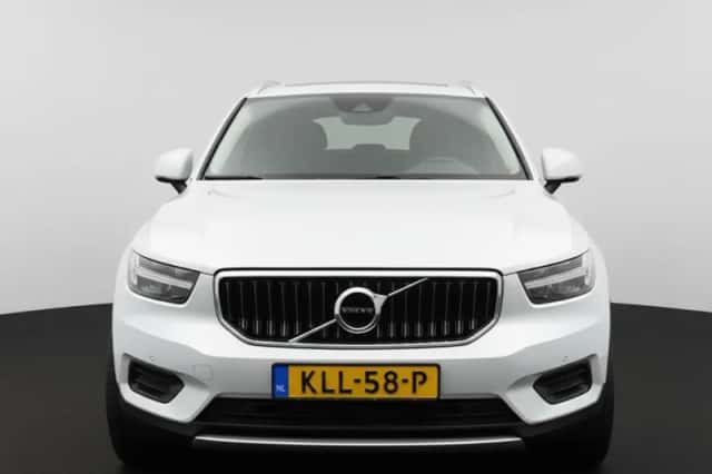 Volvo XC40 (2021) thumbnail 6