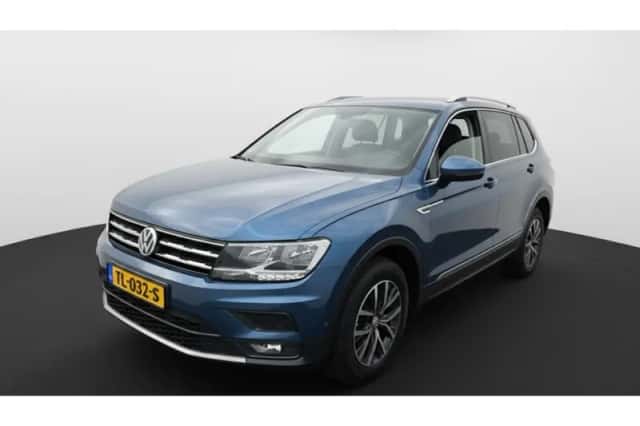 Volkswagen Tiguan (2018) thumbnail 1