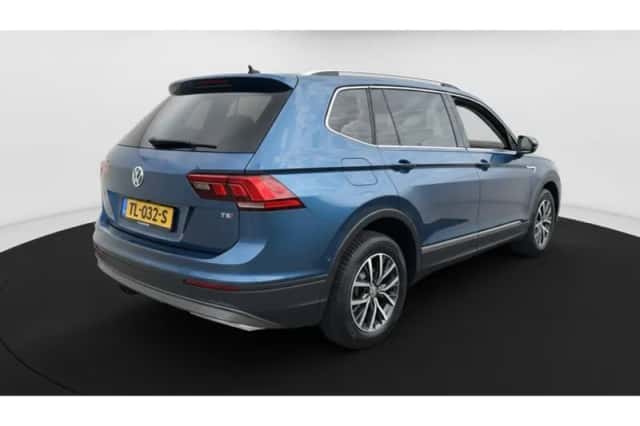 Volkswagen Tiguan (2018) thumbnail 3