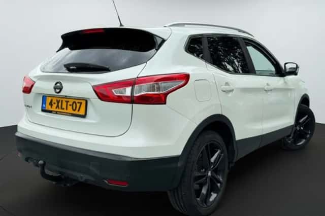 Nissan Qashqai (2014) thumbnail 3