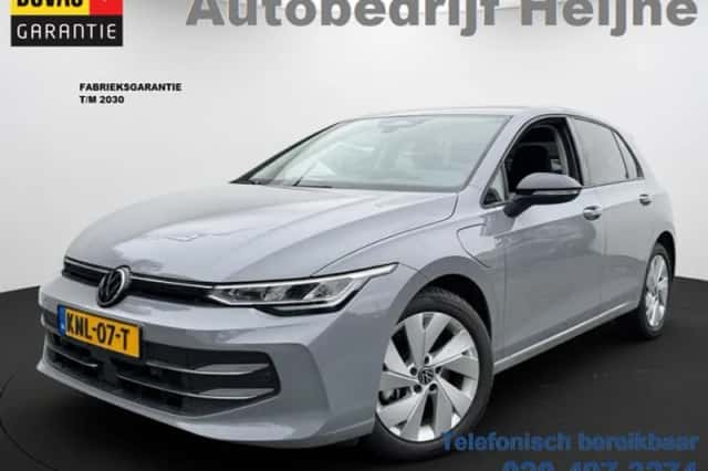 Volkswagen Golf (2025) thumbnail 1