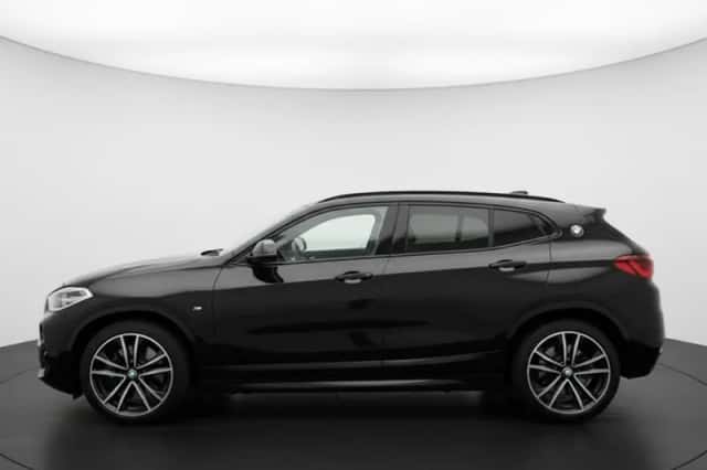 BMW X2 (2021) thumbnail 2