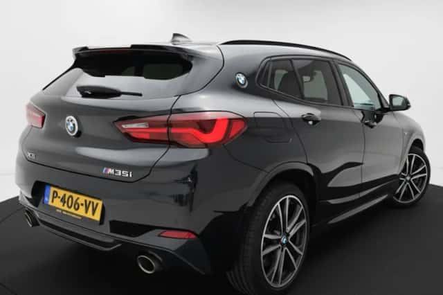 BMW X2 (2021) thumbnail 4