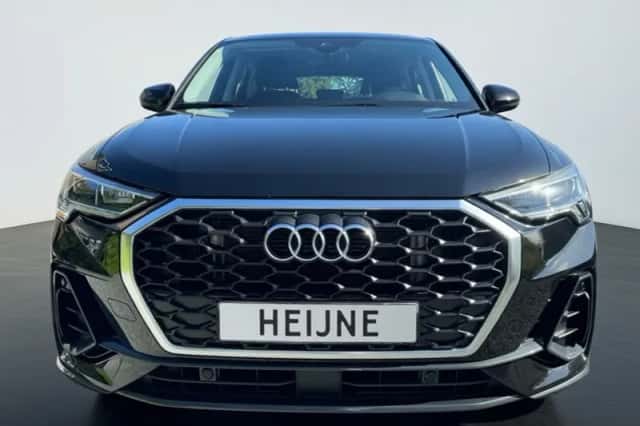 Audi Q3 (2022) thumbnail 2