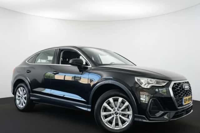 Audi Q3 (2022) thumbnail 3
