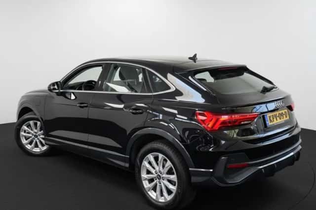 Audi Q3 (2022) thumbnail 6